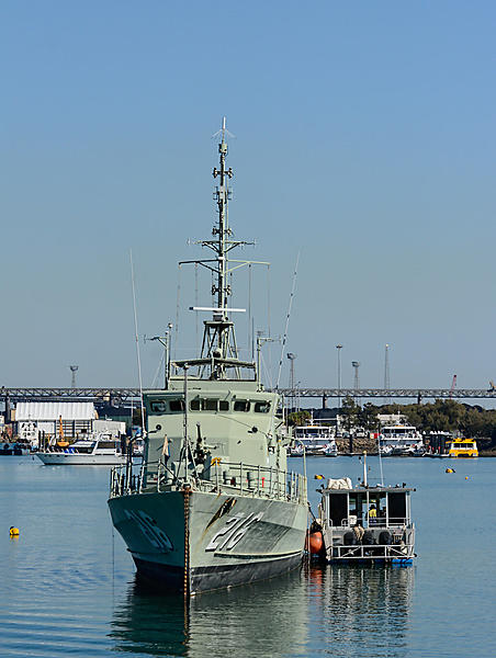 Click image for larger version

Name:	070-HMAS-Gladstone.jpg
Views:	87
Size:	218.9 KB
ID:	390891