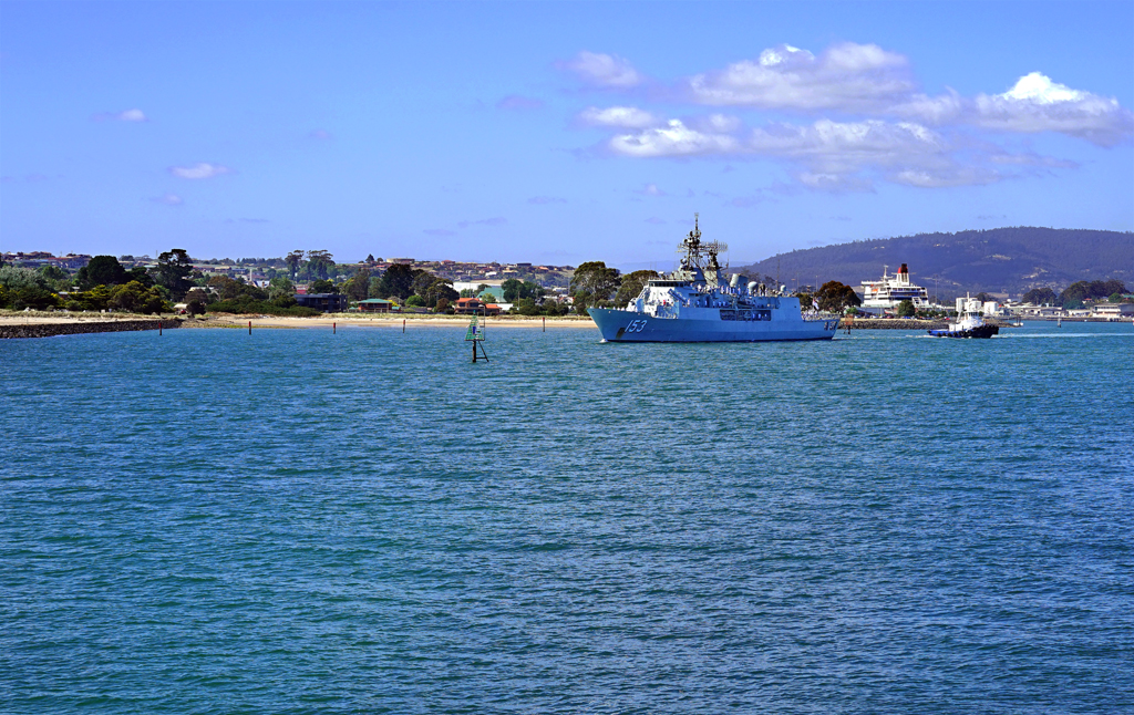 Click image for larger version

Name:	HMAS STUART copy.jpg
Views:	16
Size:	775.8 KB
ID:	400413