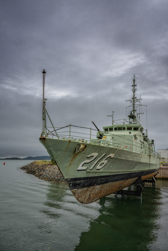 Click image for larger version

Name:	094=5-HMAS-Gladstone.jpg
Views:	51
Size:	240.6 KB
ID:	402328