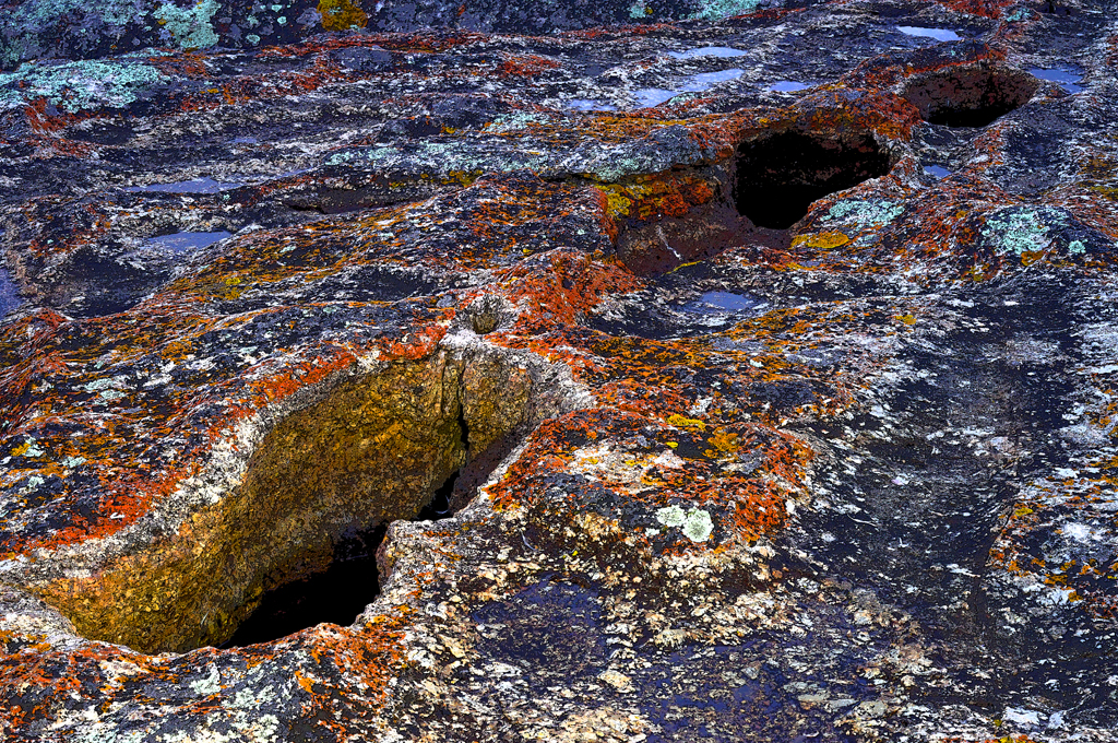 Click image for larger version

Name:	Rock holes.jpg
Views:	33
Size:	1.35 MB
ID:	402372