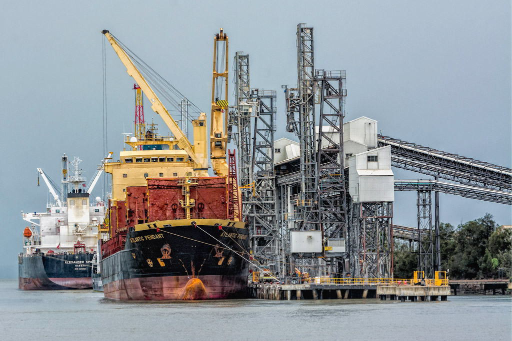 Click image for larger version

Name:	_DSC0458-Auckland-Pt-Wharf.jpg
Views:	13
Size:	241.8 KB
ID:	407351