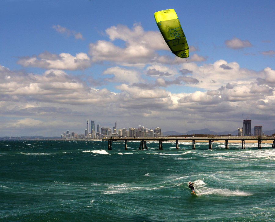 Click image for larger version

Name:	Kite surfer 2.jpg
Views:	35
Size:	591.5 KB
ID:	417726