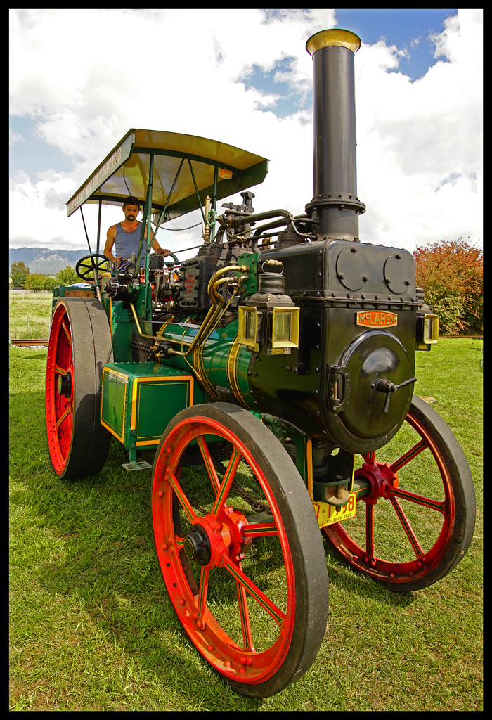 Click image for larger version

Name:	Traction engine.jpg
Views:	670
Size:	901.0 KB
ID:	420127