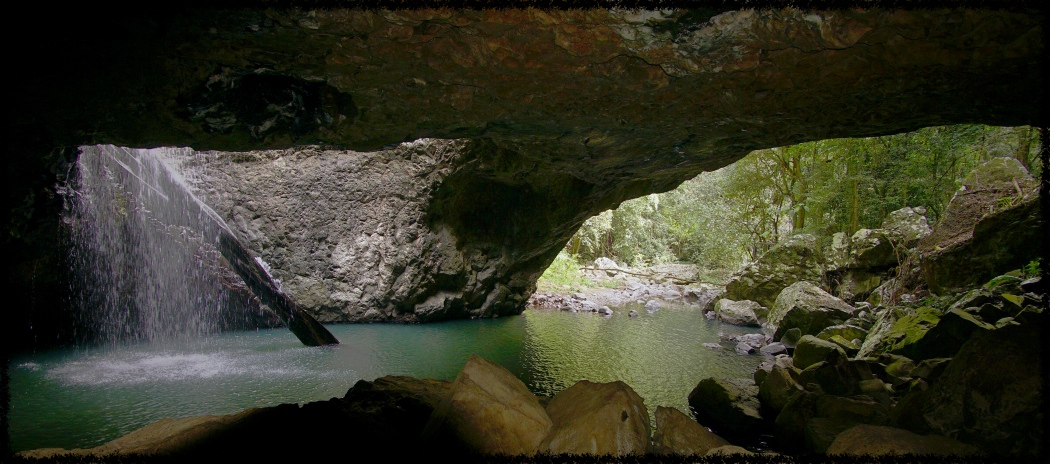 Click image for larger version

Name:	NATURAL ARCH.jpg
Views:	33
Size:	268.2 KB
ID:	423996