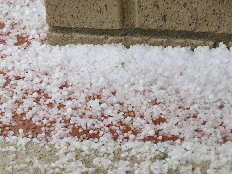 Click image for larger version

Name:	Hailstorm-2.jpg
Views:	50
Size:	131.8 KB
ID:	426134