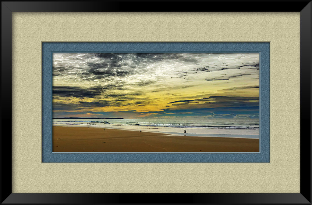 Click image for larger version

Name:	alan-reflection-framed.jpg
Views:	23
Size:	199.9 KB
ID:	441140