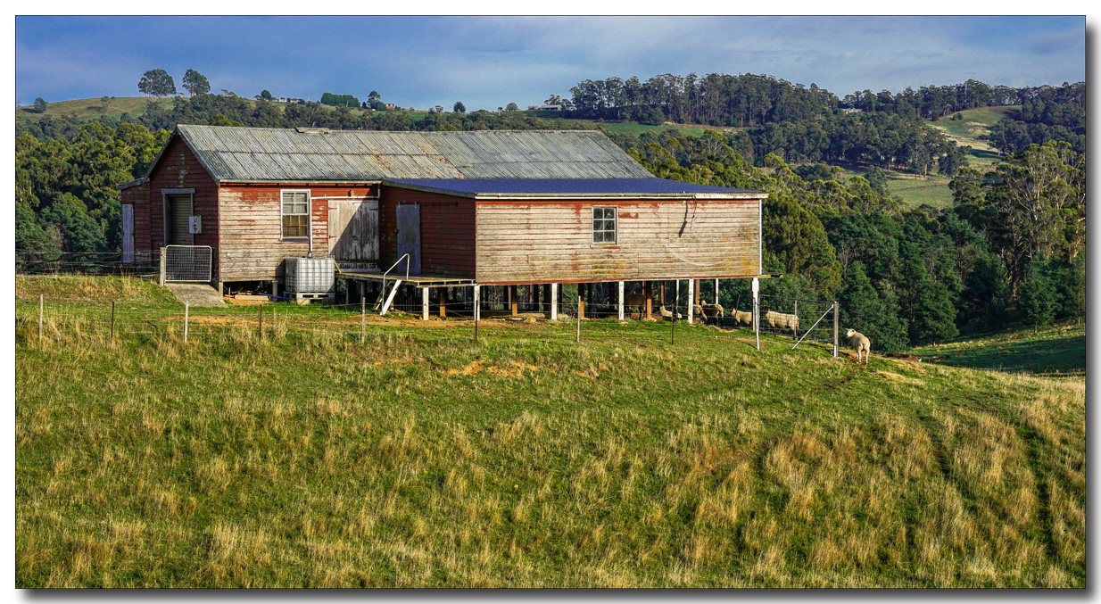 Click image for larger version

Name:	Shearing shed .jpg
Views:	40
Size:	595.9 KB
ID:	451111