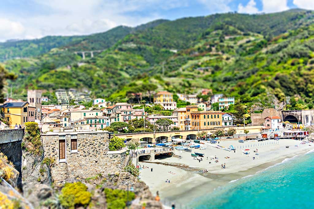 Click image for larger version

Name:	Cinque-Terre_0057.jpg
Views:	46
Size:	216.0 KB
ID:	457885