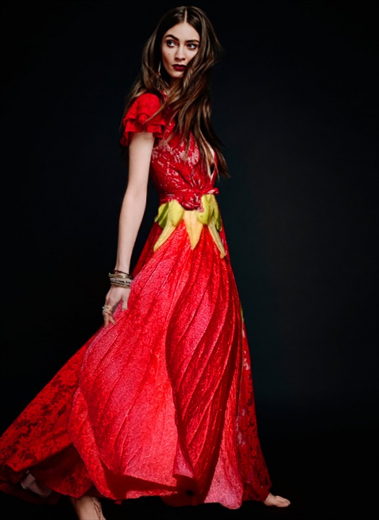 Click image for larger version

Name:	red-dress.jpg
Views:	32
Size:	66.7 KB
ID:	462196