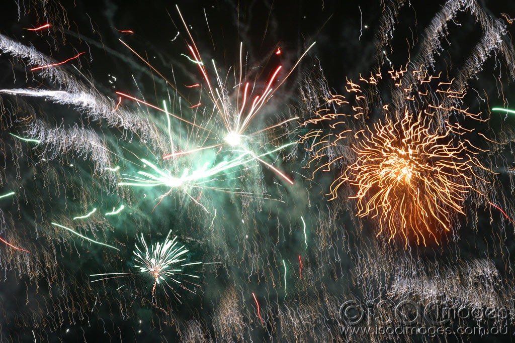 Click image for larger version

Name:	2681-Fireworks.jpg
Views:	40
Size:	265.1 KB
ID:	466058