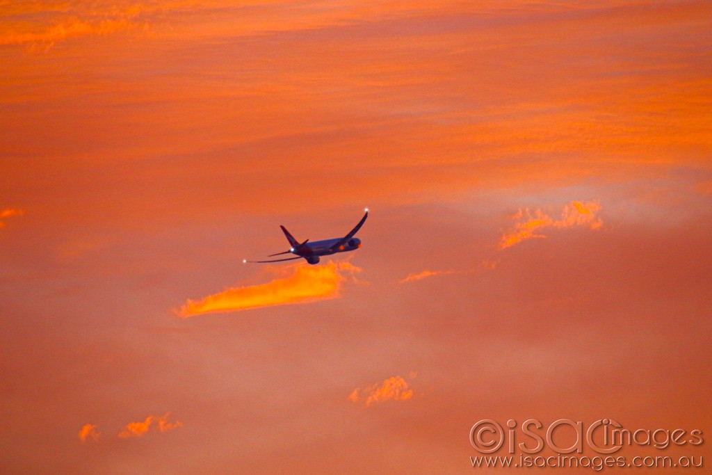 Click image for larger version

Name:	3671-Plane_Sunset.jpg
Views:	111
Size:	101.2 KB
ID:	468704