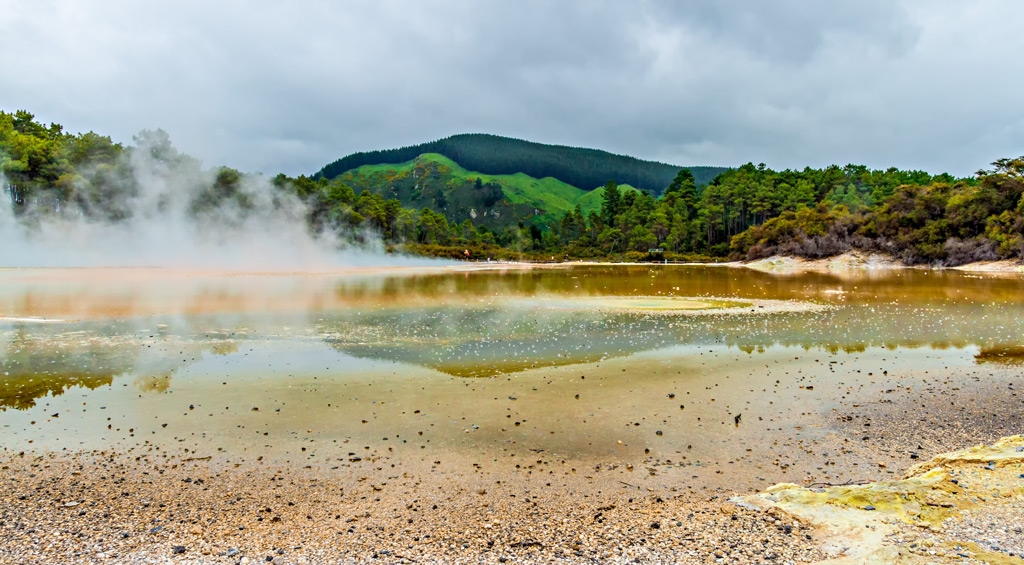 Click image for larger version

Name:	Wai-O-Tapu 16.jpg
Views:	61
Size:	457.6 KB
ID:	471738