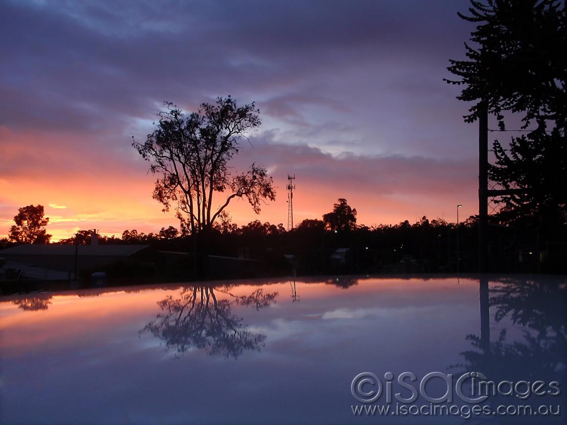 Click image for larger version

Name:	Mundaring-Sunrise.jpg
Views:	51
Size:	90.7 KB
ID:	477205