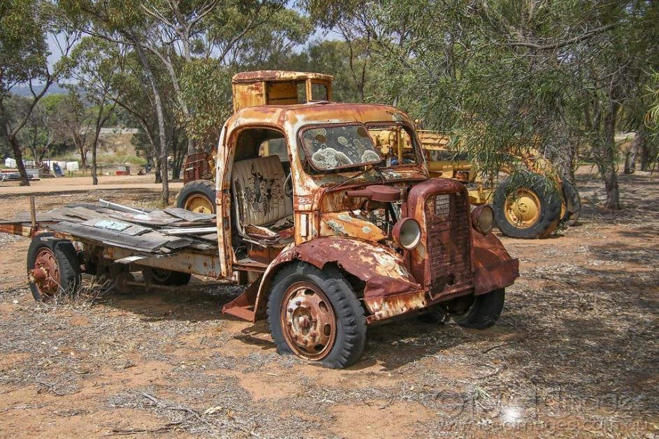 Click image for larger version

Name:	2036-Toodyay_Wreck.jpg
Views:	43
Size:	164.8 KB
ID:	474238