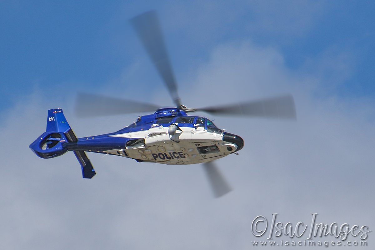 Click image for larger version  Name:	3249-Police_Chopper_Blur.jpg Views:	0 Size:	430.8 KB ID:	481342