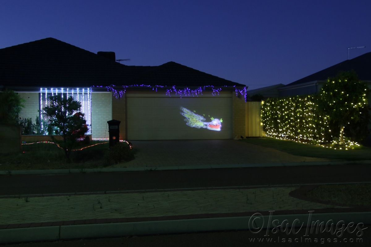 Click image for larger version

Name:	4684-Christmas_Lights.jpg
Views:	45
Size:	443.0 KB
ID:	483032