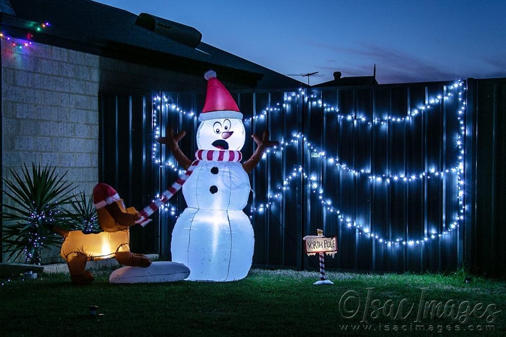 Click image for larger version

Name:	4795-Christmas_Lights.jpg
Views:	37
Size:	105.7 KB
ID:	483064