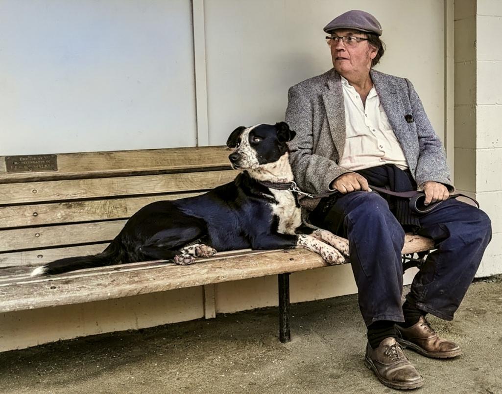 Click image for larger version

Name:	Man &amp; Dog (Colourised).jpg
Views:	61
Size:	121.8 KB
ID:	483612