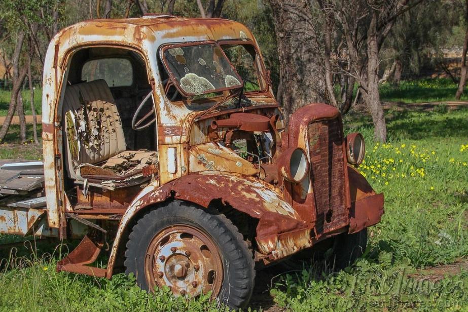 Click image for larger version

Name:	7340-Old_Rusty_Truck_Toodyay.jpg
Views:	68
Size:	140.6 KB
ID:	487651