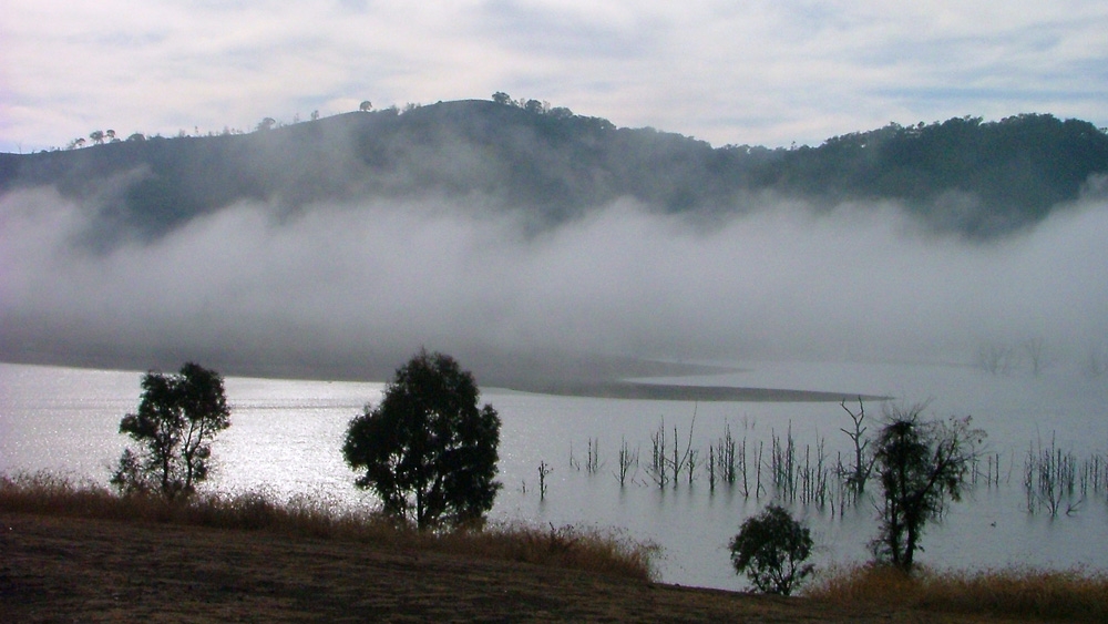 Click image for larger version

Name:	Windamere Dam dawn.jpg
Views:	39
Size:	353.6 KB
ID:	486544