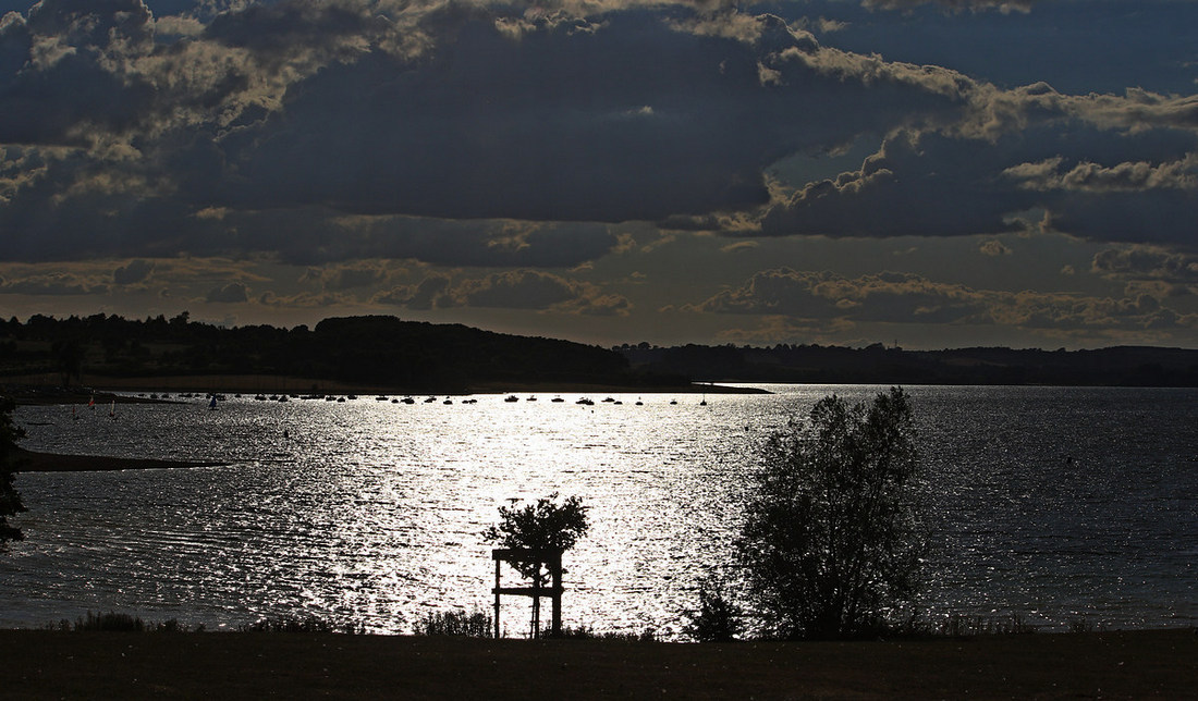Click image for larger version

Name:	Rutland Water (3).jpg
Views:	69
Size:	244.1 KB
ID:	495428
