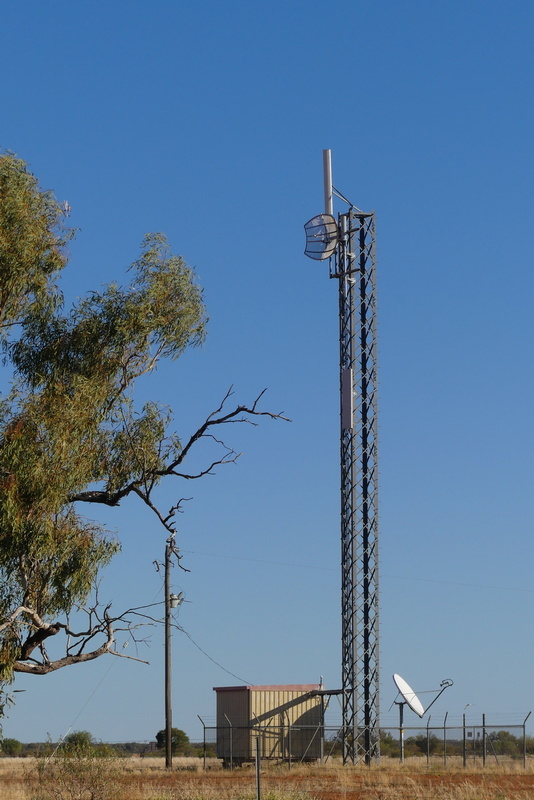 Click image for larger version

Name:	Eromanga Q, Telstra Tower.jpg
Views:	38
Size:	198.1 KB
ID:	504705