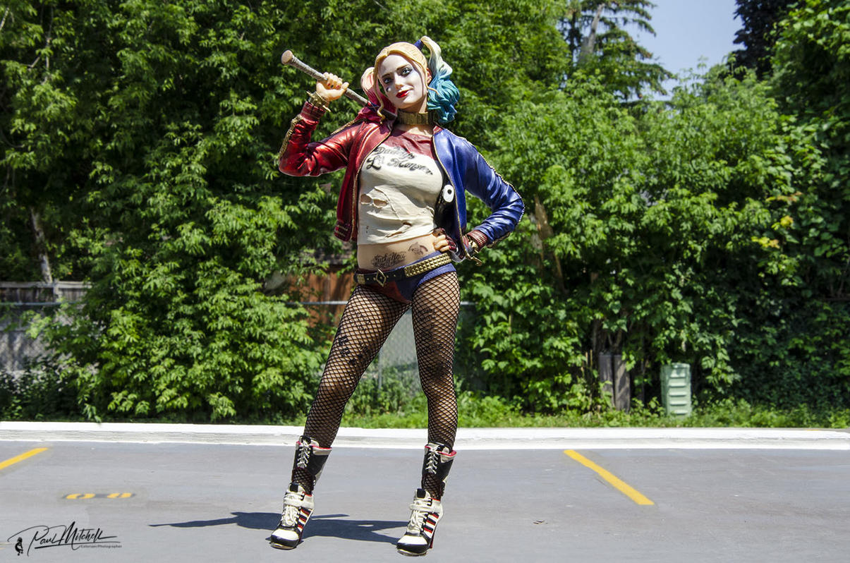 Click image for larger version

Name:	DSC_0332 HarleyQuinBatDriveway EgoLR.jpg
Views:	42
Size:	266.9 KB
ID:	508561