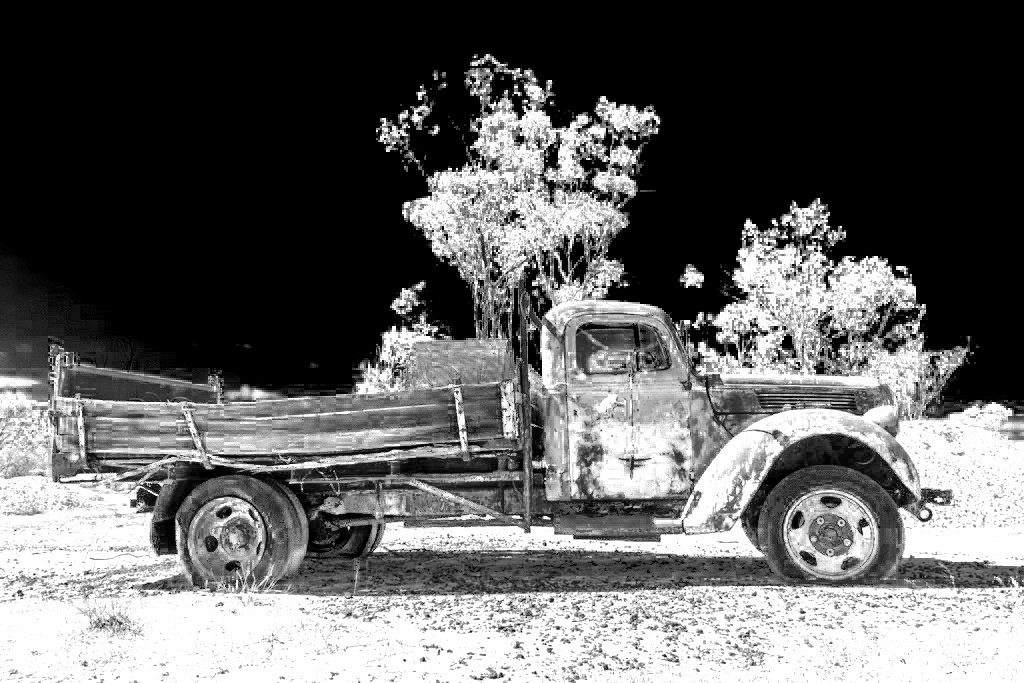 Click image for larger version

Name:	Old-Truck-0-IRb.jpg
Views:	75
Size:	196.3 KB
ID:	461160