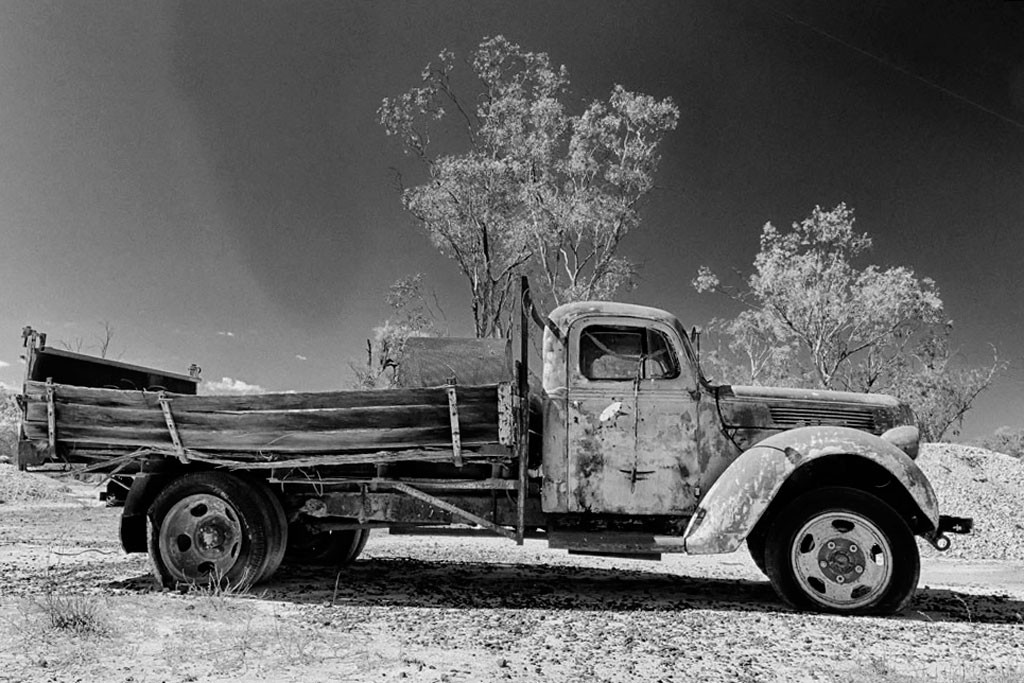 Click image for larger version  Name:	Old Truck Nic Silver Effex IR Normal.jpg Views:	1 Size:	194.2 KB ID:	461148