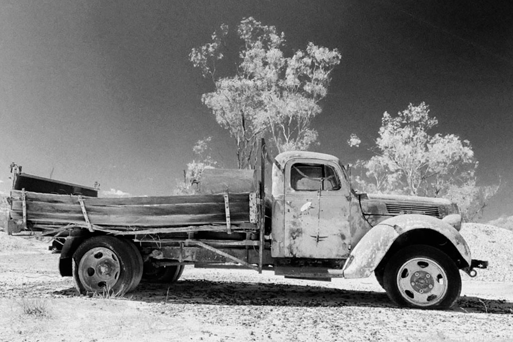 Click image for larger version  Name:	Old Truck Nic Silver Effex IR Soft.jpg Views:	1 Size:	180.0 KB ID:	461149