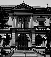 Click image for larger version

Name:	Albert Hall entrance.jpg
Views:	118
Size:	169.2 KB
ID:	362720