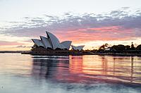 Click image for larger version

Name:	Opera-House.jpg
Views:	73
Size:	130.6 KB
ID:	459994